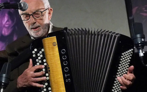 Il Conservatorio Vivaldi conferisce il suo primo diploma ad honorem a Gianni Coscia