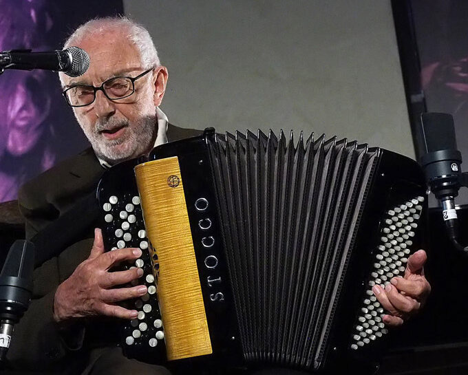 Il Conservatorio Vivaldi conferisce il suo primo diploma ad honorem a Gianni Coscia