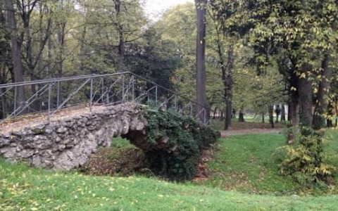 Il Parco di Villa Fiorita chiude per lavori: riaprirà completamente in vista delle serate estive