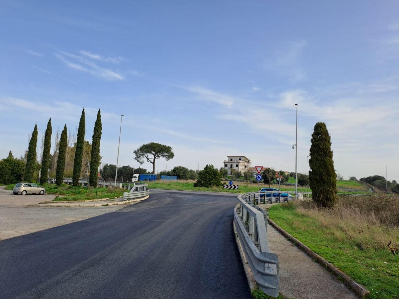 Impianti di illuminazione delle rotatorie sulla Laurentina, terminati i lavori