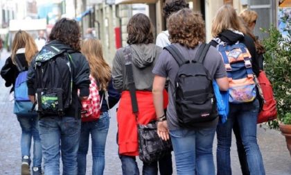 Iscrizioni scuola superiore 2026/2027: più della metà degli studenti sceglie un liceo (ma al Classico non ci va quasi più nessuno)