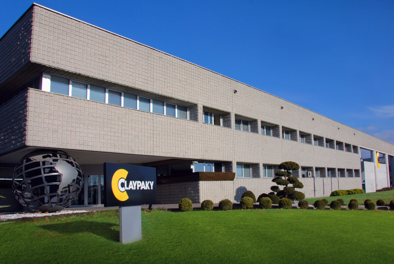 La Clay Paky di Seriate propone un programma di uscite volontarie, i sindacati: «Profonda preoccupazione»