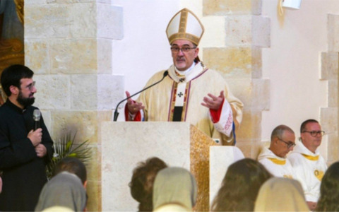 La Polizia israeliana impedisce l’ingresso del cardinale Pizzaballa al Santo Sepolcro. L’ira di Meloni e del Governo
