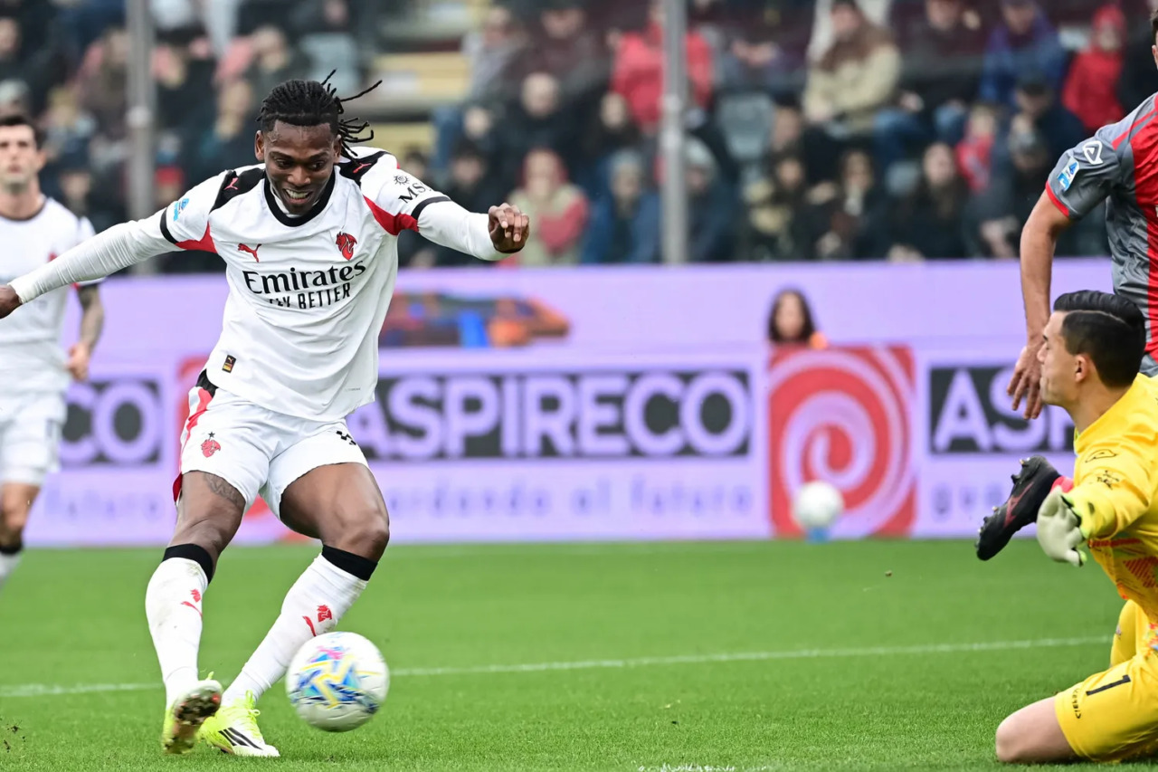 Leao trascina e tratta il rinnovo per un futuro in rossonero