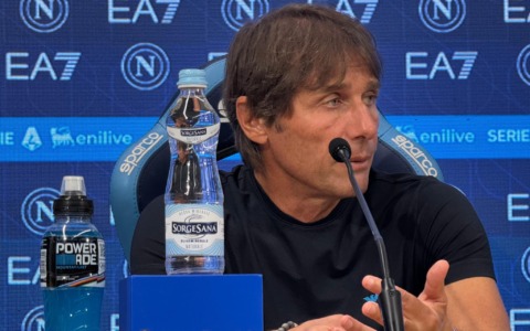 Napoli, Conte si prende qualche giorno di riposo: squadra a Stellini