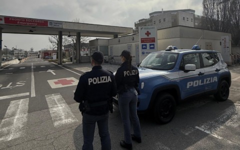 Poliambulanza: pazienti in sala operatoria, ladro ne approfitta e ruba loro i cellulari