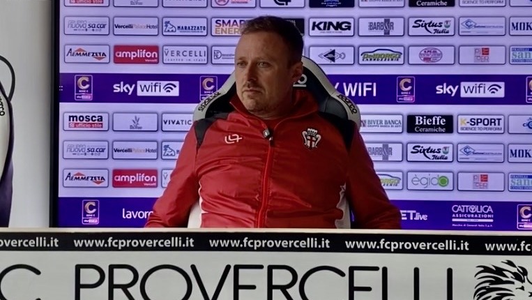 Santoni: “Pergolettese? Dobbiamo isolarci dalle critiche, ingenerose per le nostre due ultime sconfitte”