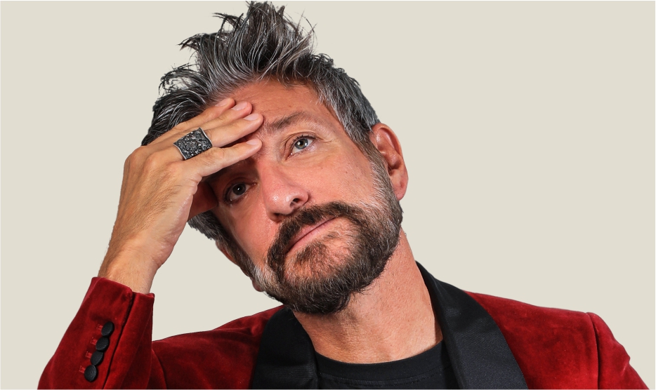 Sergio Assisi in scena al Teatro Sociale di Camogli con “Mi dimetto da uomo”