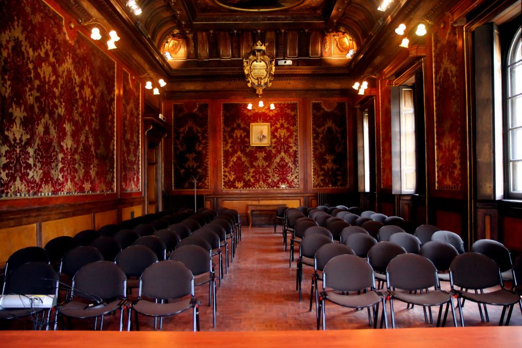 A Bergamo un incontro pubblico a sostegno dell’insegnamento della filosofia e della storia