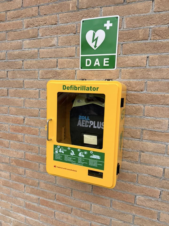 Agliè potenzia i presidi salvavita: installata una nuova postazione Dae