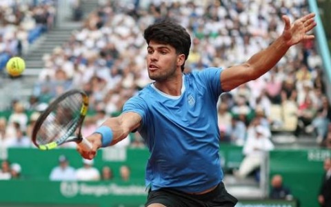 Alcaraz salta anche il Roland Garros: è ufficiale