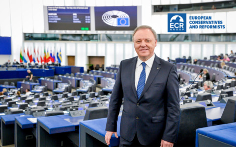 Allarme allevamenti e piano di resilienza alimentare, Berlato (ECR-FdI): “Subito aiuti UE”