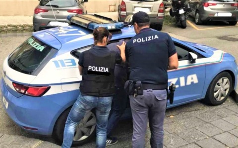Arrestato l’autore di una violenta aggressione ai Giardini Madre Teresa di Calcutta