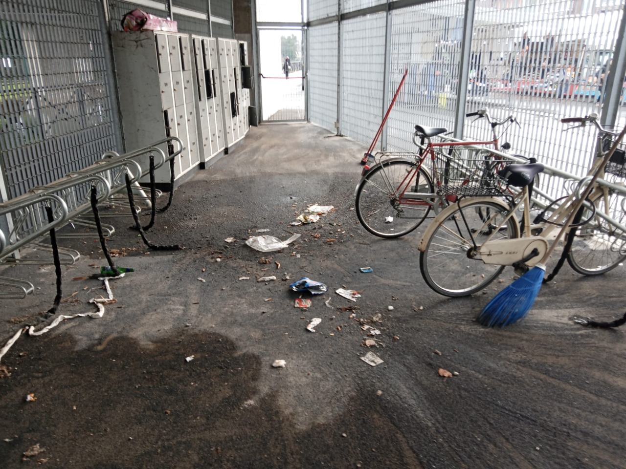 “Basta pagare un affitto al Comune di Milano per l’area sotto il cavalcavia della metropolitana”