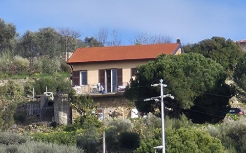 Bimba morta a Bordighera: nonno Beatrice accusato di minacce da compagno madre