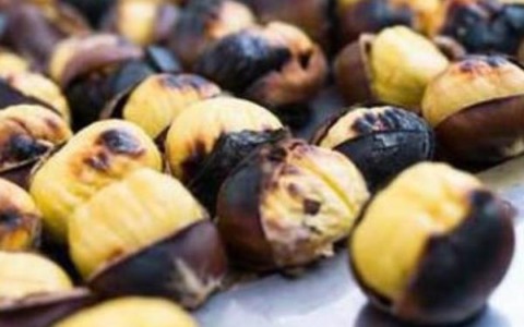 Caldarroste vietate ad Arona: ambulante condannato, la Cassazione conferma la sanzione