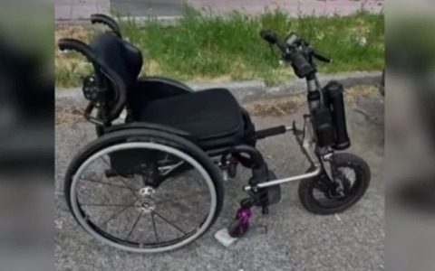 Carrozzina rubata a un’insegnante disabile, ritrovata dalla Polizia in uno stabile a Baggio