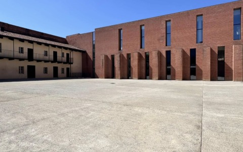 Castello, bar-ristorante ancora senza gestore: slitta l’apertura, niente estate