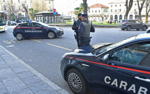 Catenine d’oro nel mirino a Novara: due rapine in strada nello stesso giorno