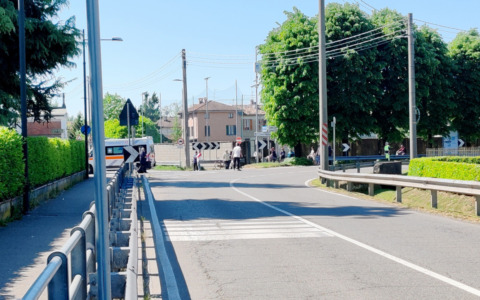 Ciclista accusa malore vicino al cimitero di Arzago: trasportato in elisoccorso in ospedale