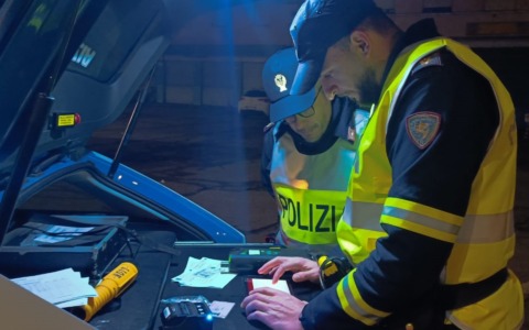 Controlli a tappeto della Stradale: 6 patenti ritirate nell’ultimo weekend
