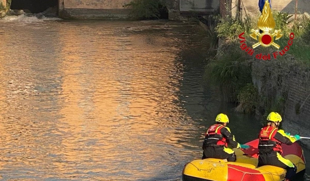 Corpo senza vita a Castel d’Ario: mistero sull’identità dell’uomo ritrovato nel canale Molinella
