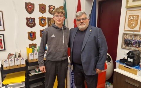 Da studente a “braccio destro” del sindaco, Jacopo studia i rimedi contro il “coleottero killer”