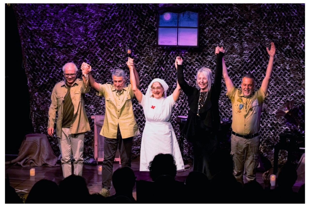 Da una scrivania di banca al palcoscenico: il novarese Marco Maffei porta “Parole perse” al Broletto