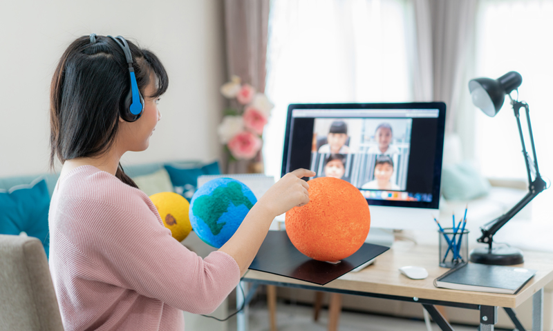 Dad a maggio per le scuole? La crisi energetica fa rispuntare la didattica a distanza