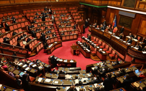 Decreto sicurezza, c’è il via libera del Senato. Il testo passa alla Camera: quali sono le novità