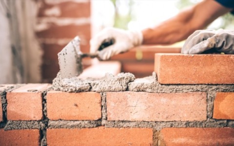 Edilizia, controlli ad Alessandria: sospeso un cantiere per lavoro nero