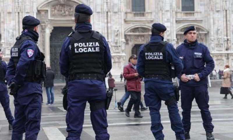 Furti e rapine in città, sei arresti in un solo giorno della Polizia locale tra metro e vie dello shopping