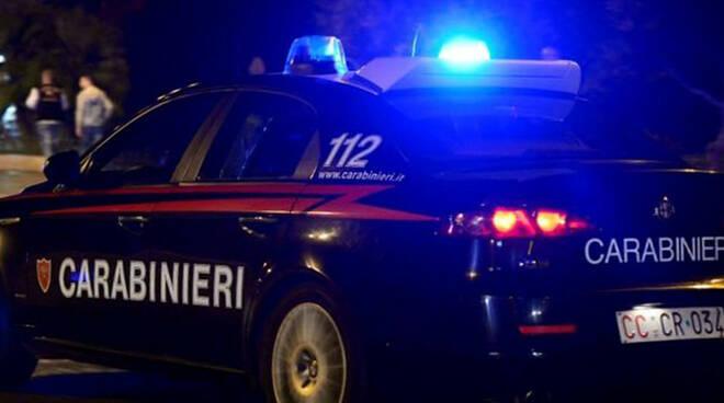 Furto con “spaccata” nella notte in via Verdi