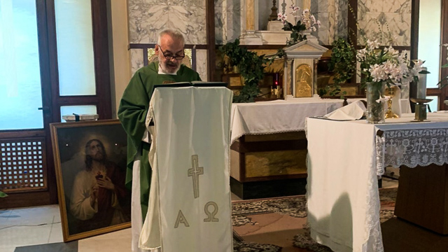 Gazzaniga piange il sacerdote e infermiere don Pinuccio Radaelli