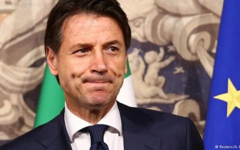Giuseppe Conte in arrivo a Legnano