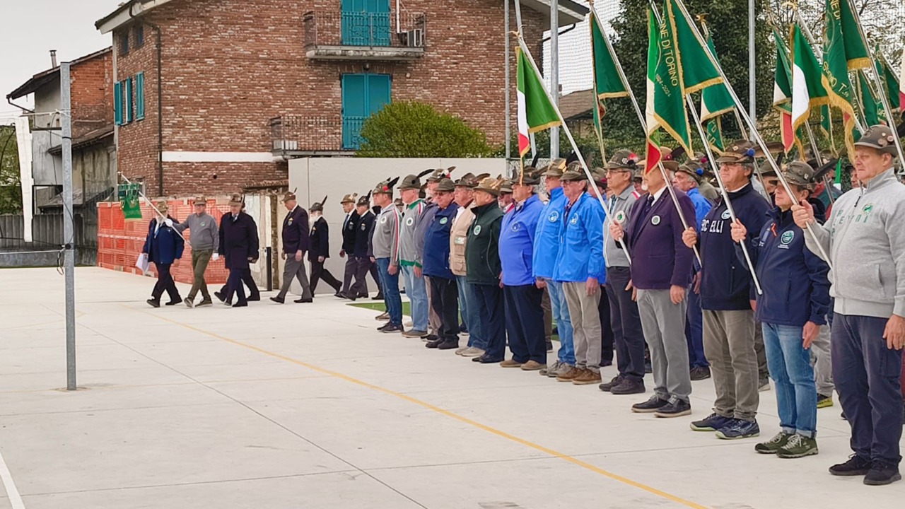 Gli Alpini celebrano i loro primi 55 anni LE FOTO