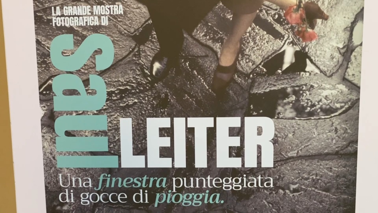 Gli scatti di Saul Leiter in mostra a Bologna