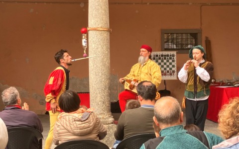 Grande successo per il Medioevo a Caslino