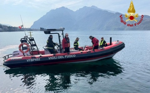I Vigili del Fuoco conseguono con successo la patente nautica di seconda categoria