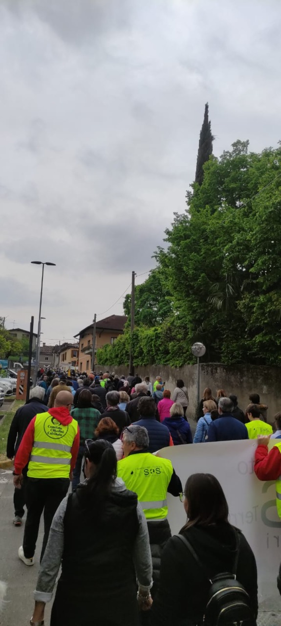 In centinaia contro il depuratore del Garda: a Calcinato il corteo per dire no al progetto di Esenta