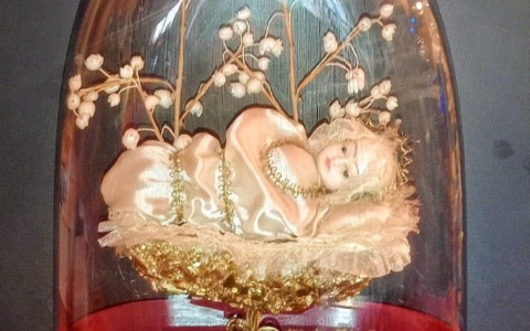 In dono al Santuario una staua di Maria Bambina