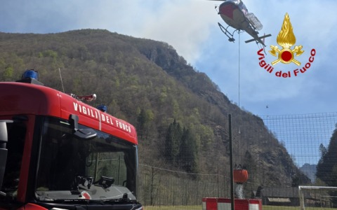Incendio Cravagliana: ancora in corso le operazioni di spegnimento