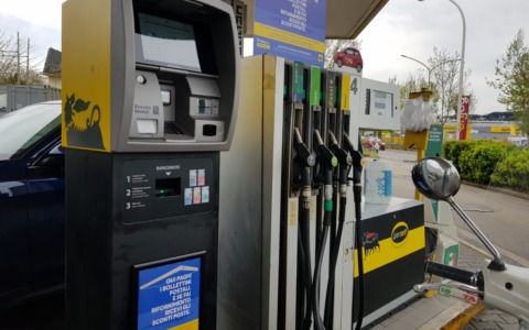 Indagine Federconsumatori sul costo dei carburanti: a Modena il gasolio meno caro viene venduto  in autostrada