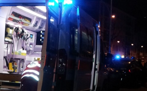 Interventi del 118 a Lodi nella notte tra domenica 5 e lunedì 6 aprile 2026: aggressione a Sant’Angelo Lodigiano