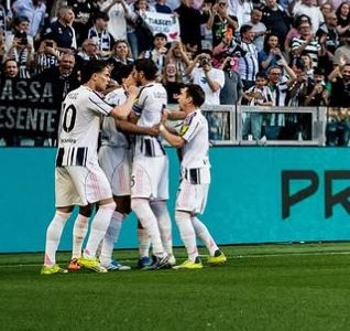 La Juventus torna in corsa per la Champions: Genoa battuto 2-0