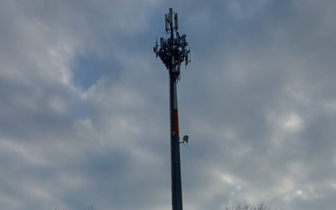 La nuova antenna per la telefonia a Treviglio preoccupa l’opposizione