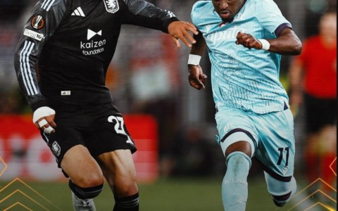 L’Aston Villa espugna Bologna: 3-1 e semifinale più vicina