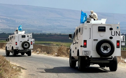 Libano, scontro a più versioni tra Israele e UNIFIL: speronamenti e tensione crescente sul contingente italiano