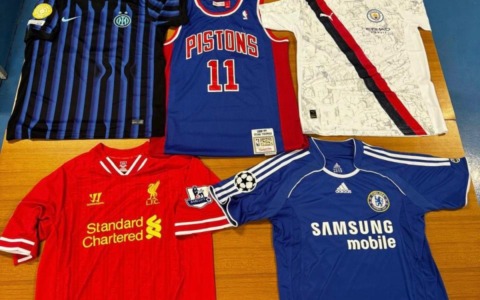 Maglie sportive contraffatte: sequestrati 700 mila euro a un imprenditore nel Torinese