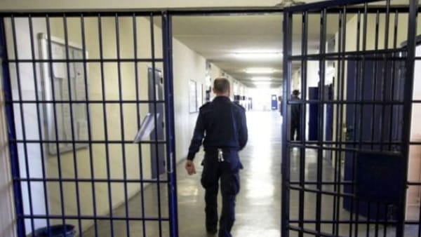 Maltrattamenti e violenza sessuale sull’ex moglie: 48enne finisce in carcere